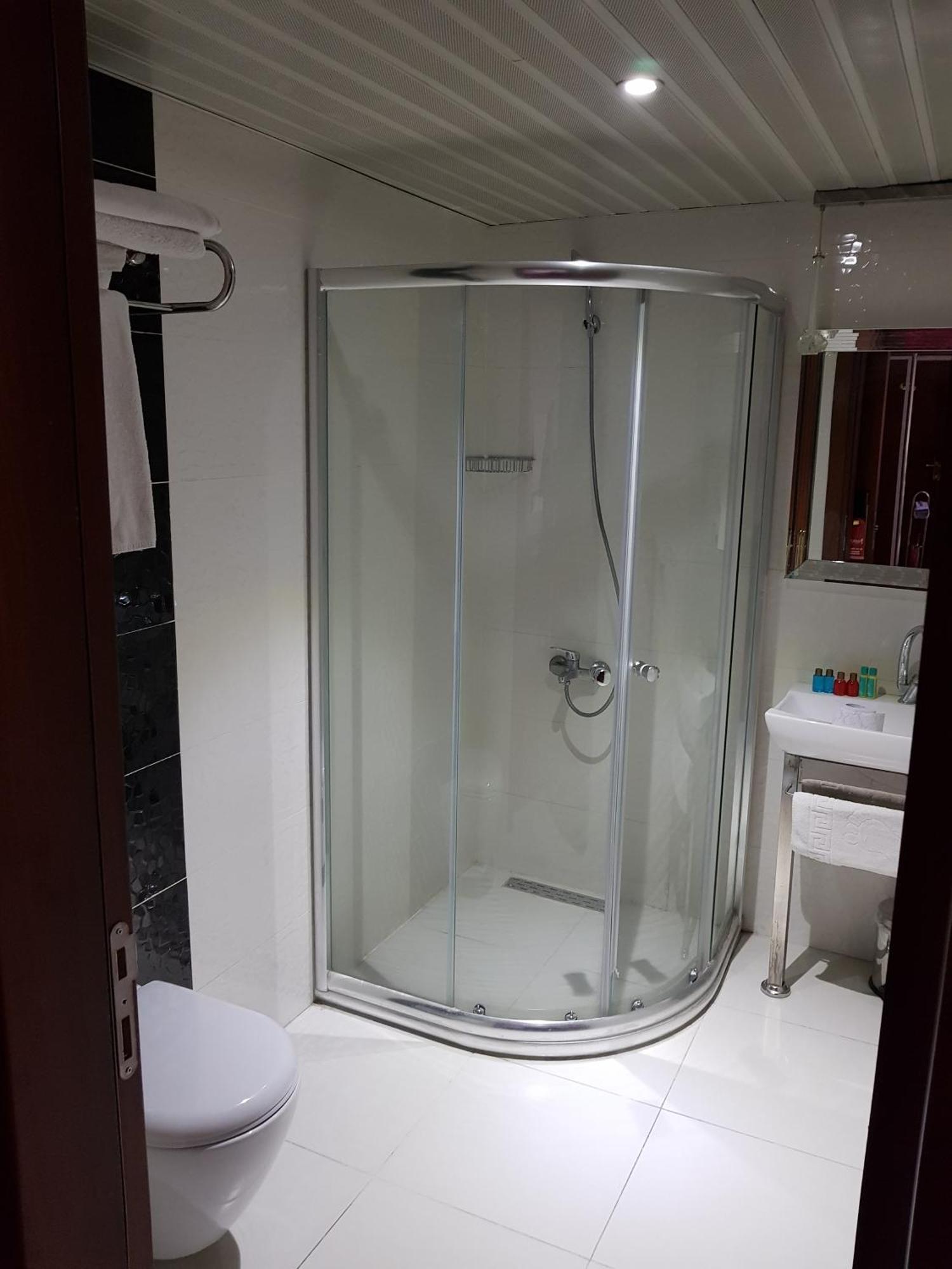 Ismira Hotel Ankara Zewnętrze zdjęcie